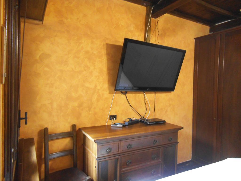Largo Sperlonga 18 Roma
